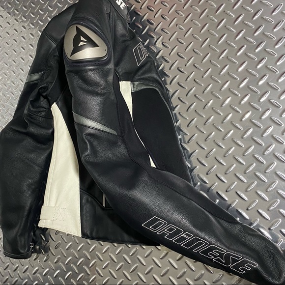 SOLD Dainese Racing D1 Leather Motorcycle Jacket Ladies - Picture 7 of 12